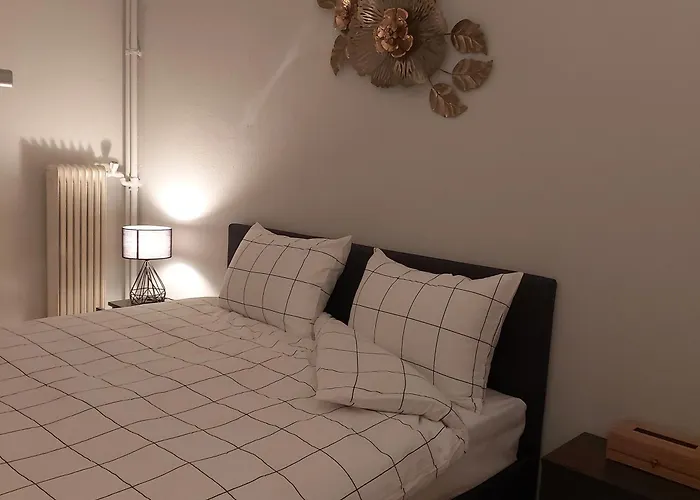 Vaggoula\'S Luxury Apartment 1