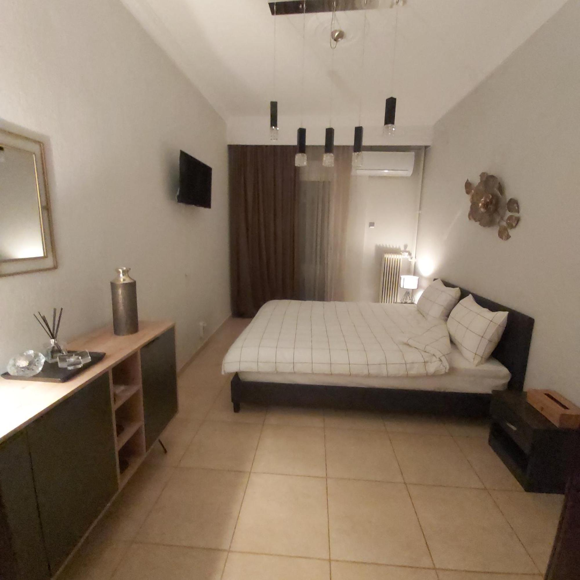 Apartment Vaggoula's Luxury 1 *
