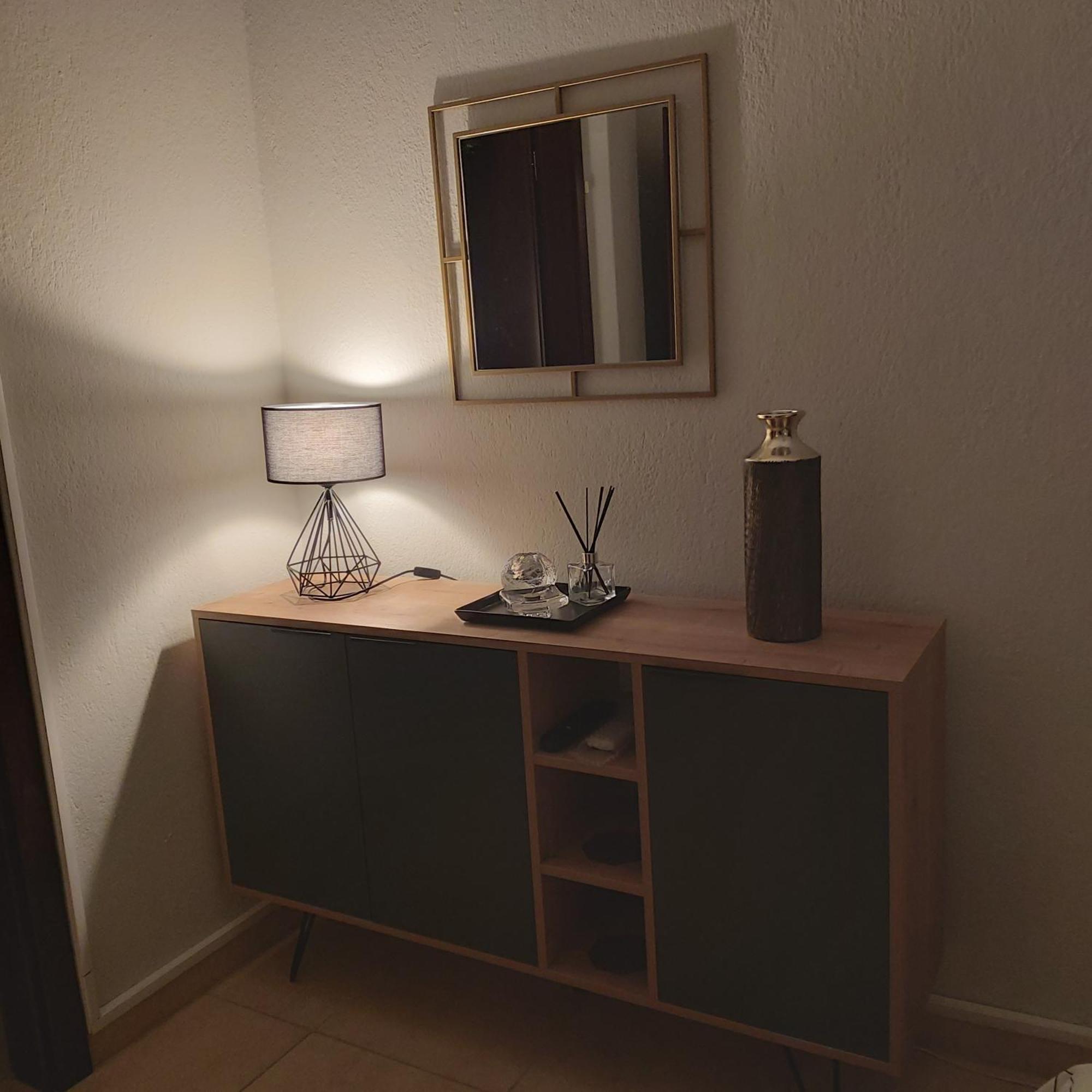 Vaggoula's Luxury 1 Apartment *
